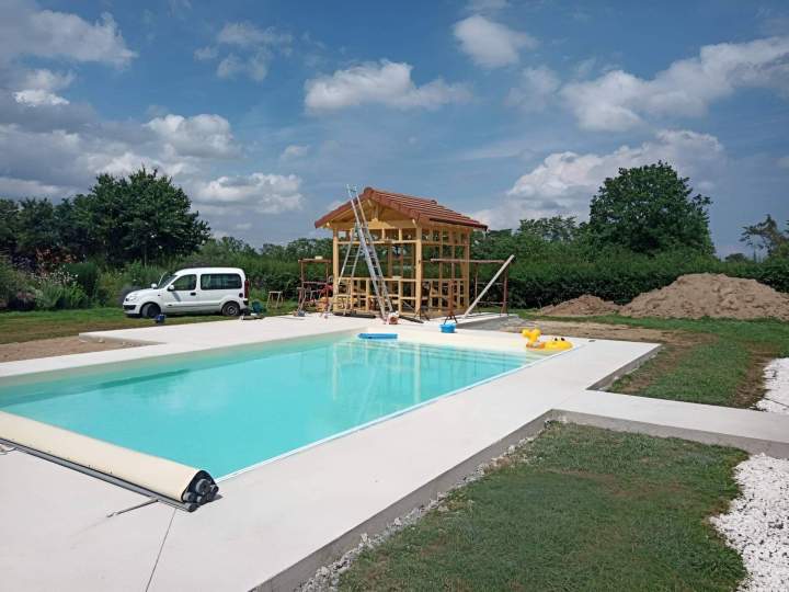 Installation piscine près de Moulins